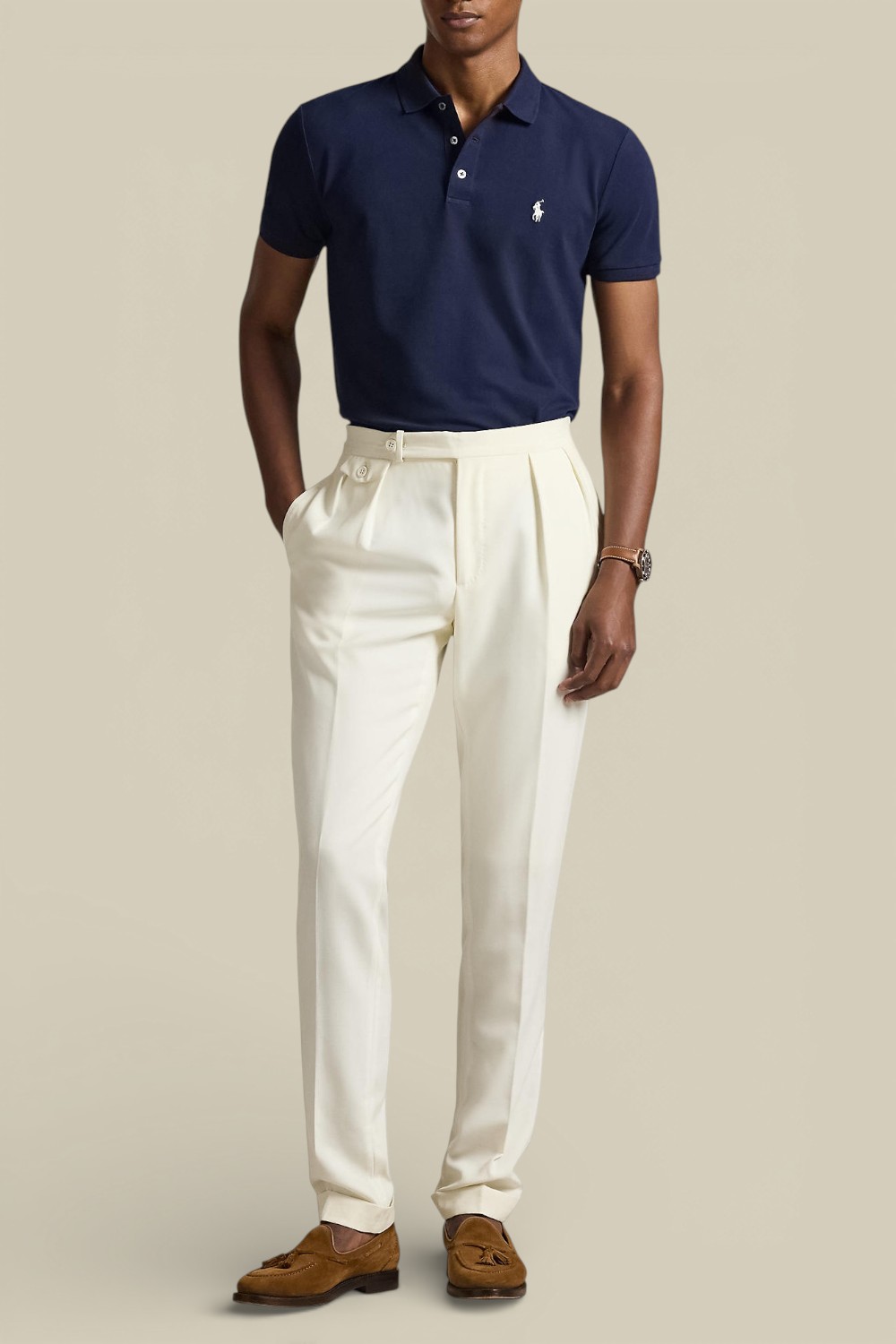 תמונת כל הלוק של חולצת פולו